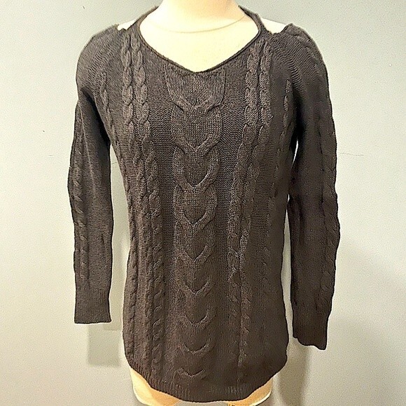 Free Press Grey Cable Knit Cut Out Cold Shoulder Long Sleeve Sweater Size XS - Picture 1 of 6